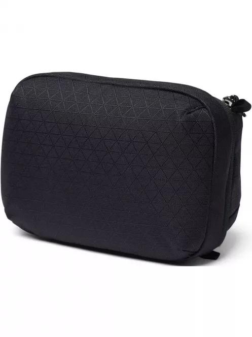 Columbia Mazama Travel Kit neszesszer fekete színben 3